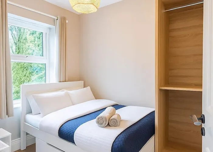 2 Bedroom House Centre * コーク