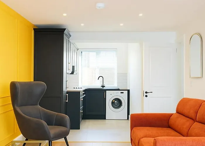 2 Bedroom House Centre * コーク